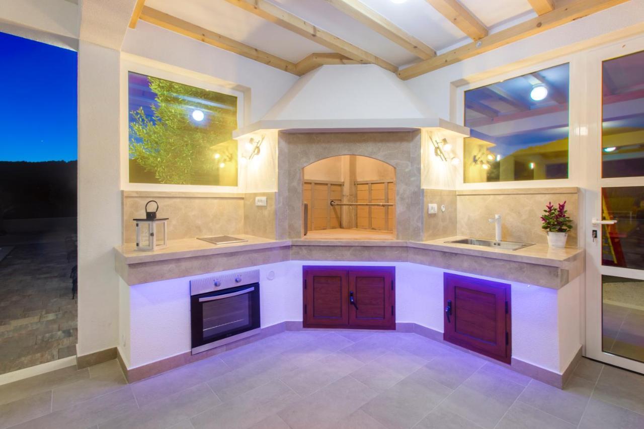 Villa Antonia With Heated Pool Dograde Dış mekan fotoğraf
